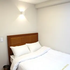 2* 호텔 참