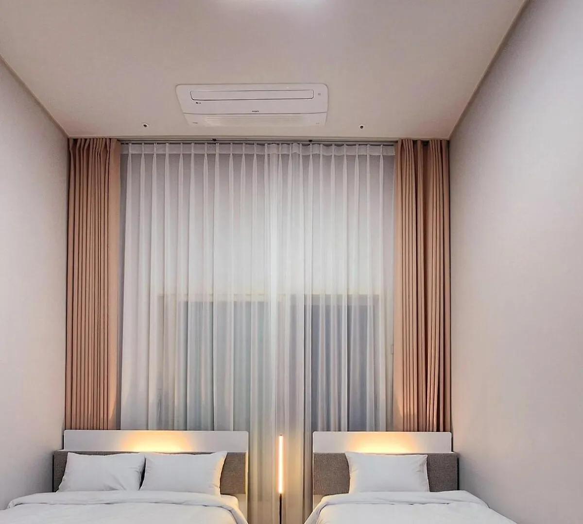 Hongik University Sinchon Sirince Seoul Apartment