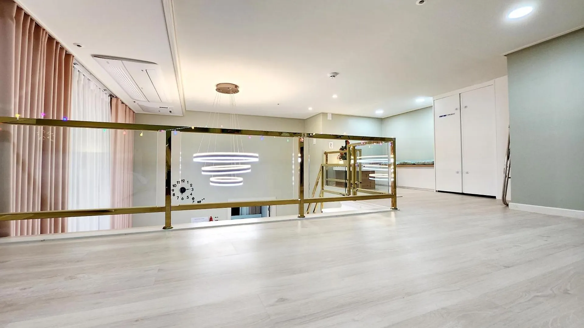 Apartment Hongik University Sinchon Sirince Seoul